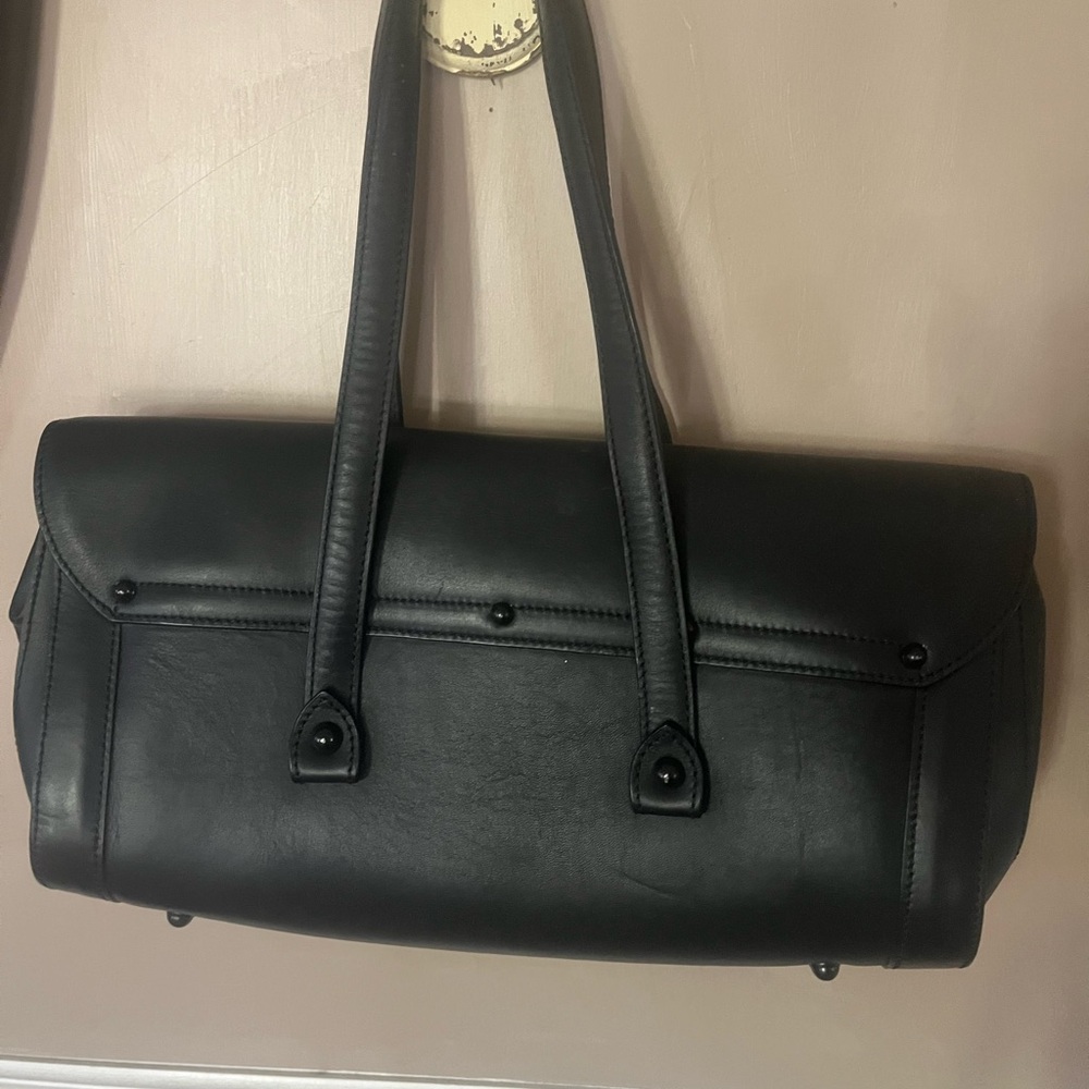 Gucci Black Leather Handbag with Bamboo Accent - Picture 8 of 16